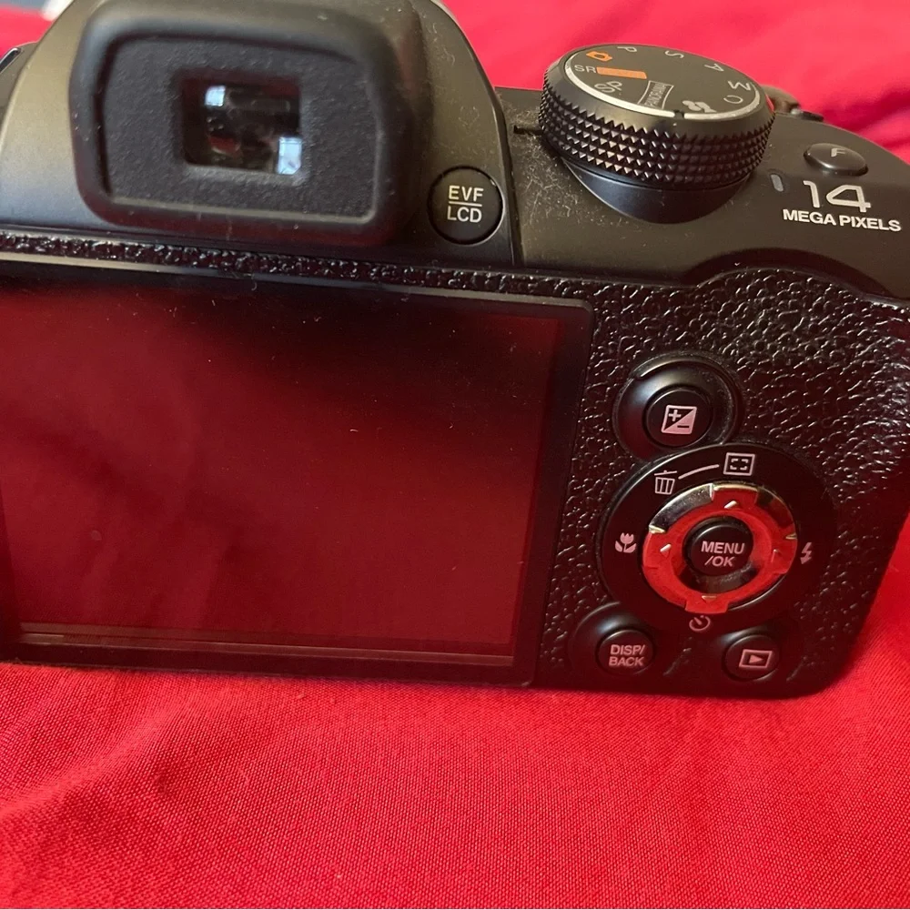 Camera- Fujifilm FinePix S4500